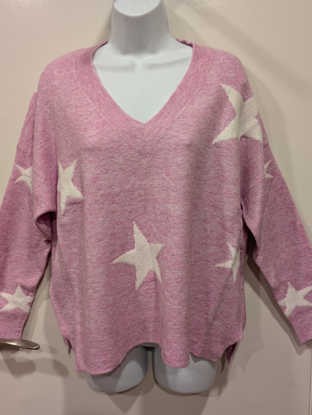 Dreamers Pink & White Stars V-Neck Sweater Women's S BRANF NEW W/ TAG
